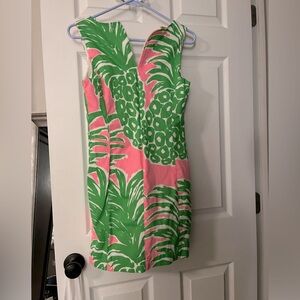 Lined pineapple shift dress